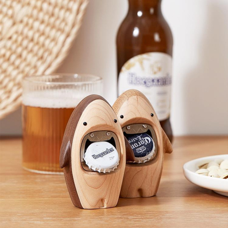 Kitchen Gadgets To Gift - ที่เปิดขวดรูปฉลามไม้สุดสร้างสรรค์ น่ารัก ใช้เปิดฝาขวดเบียร์ อุปกรณ์บาร์ เครื่องมือครัว ของตกแต่งบ้าน