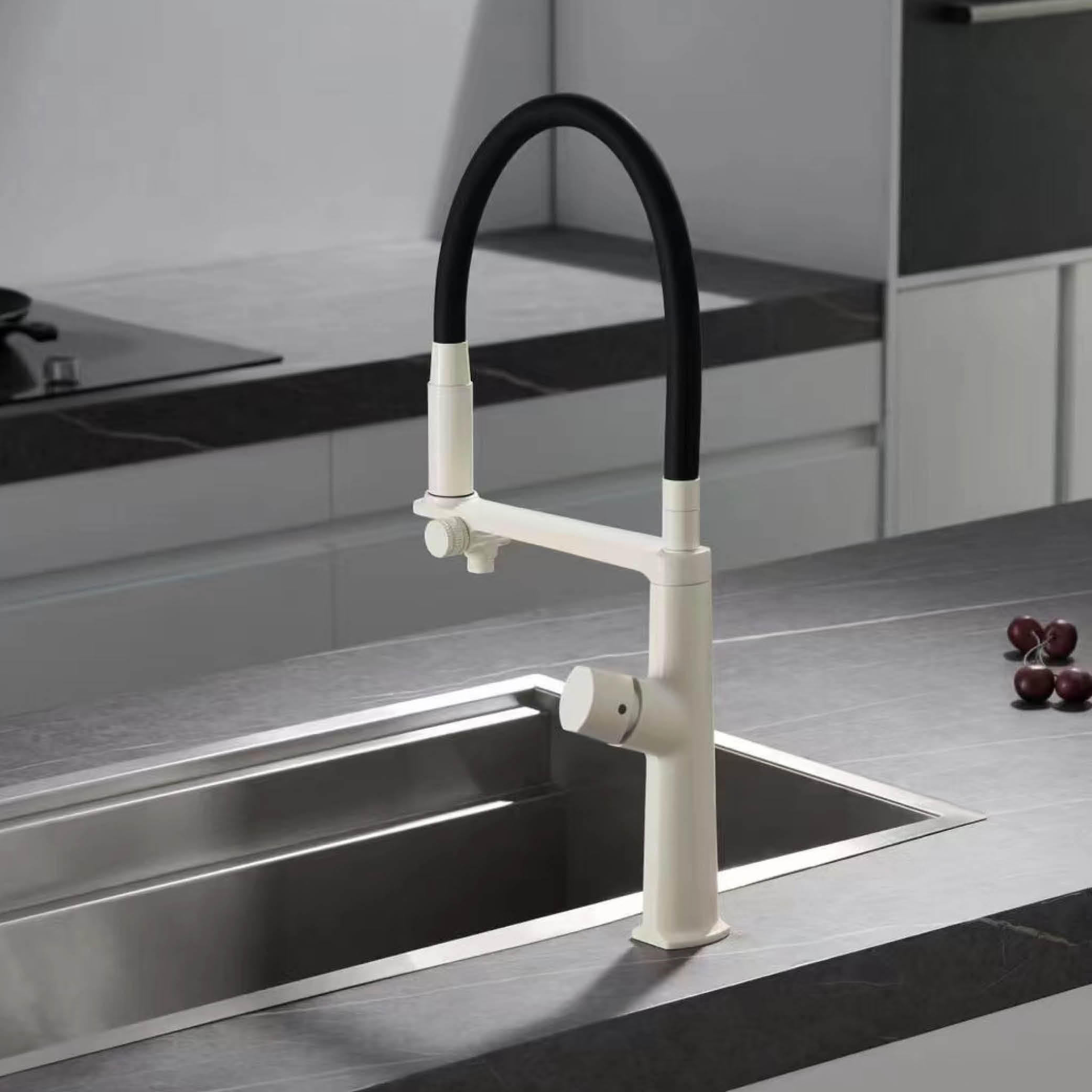 ก๊อกน้ำห้องครัวทองเหลืองสีเทาห - Kitchen Gadgets Luxury บทวิจารณ์และราคา